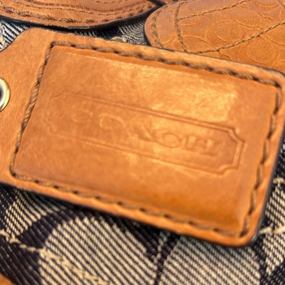 Vintage Coach Floral Hobo Bag - RARE! Blue and Tan - Picture 8 of 8